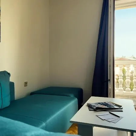 Harbor Apartment